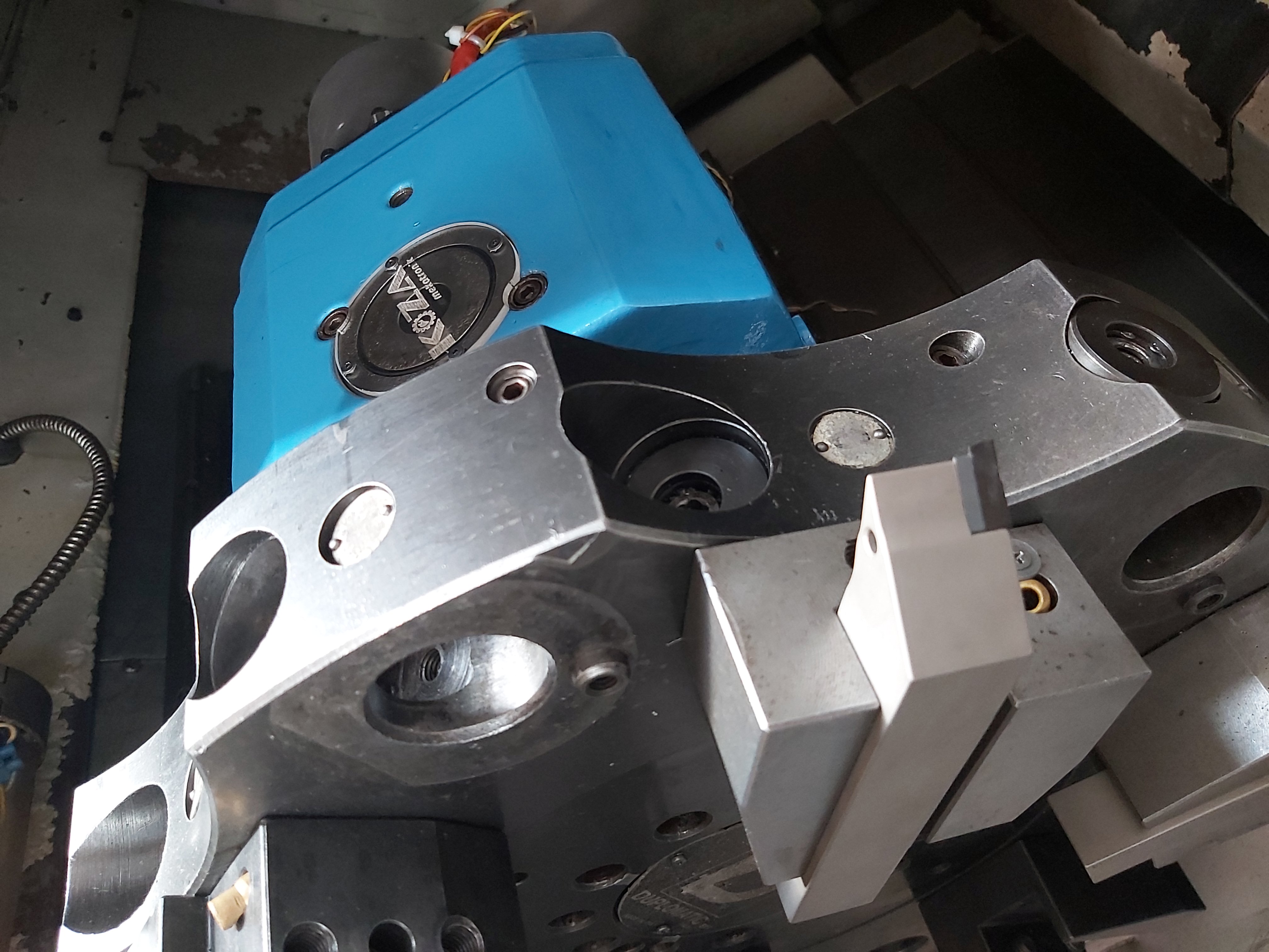 21913271712959325585